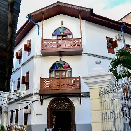 Minara Miwili - Forodhani Park